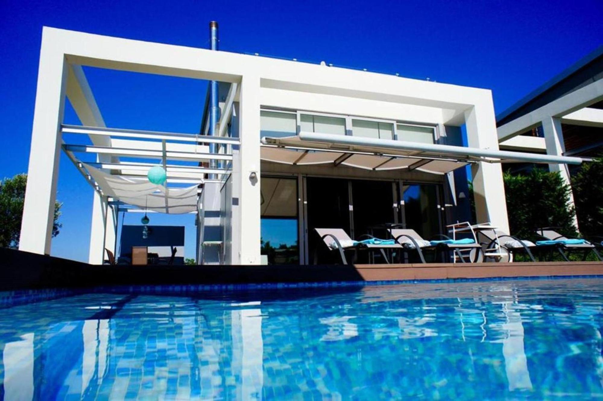 Island Villa Sani Sea View ภายนอก รูปภาพ